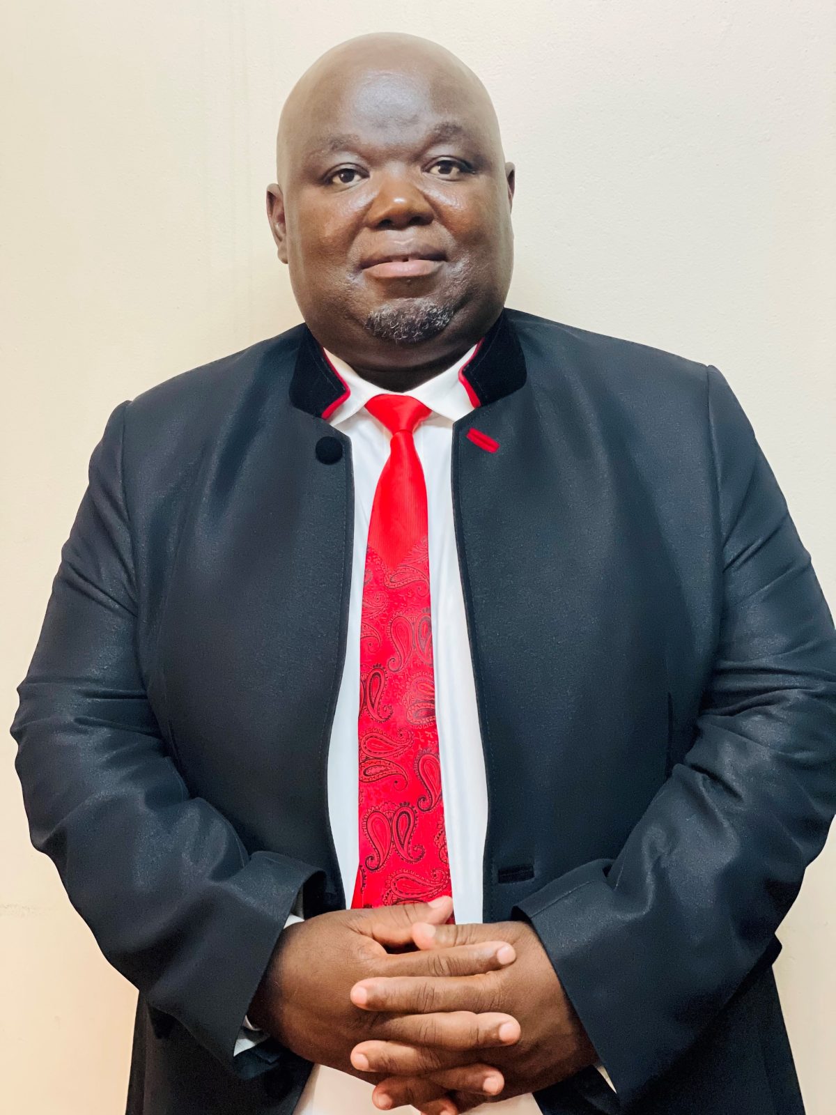 Mr Sinothando Mtshengu